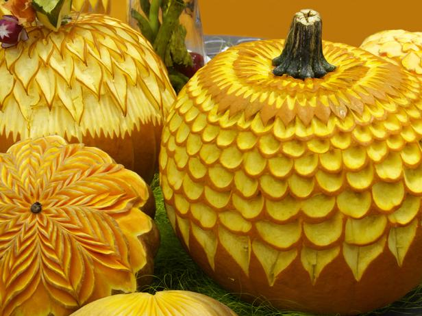 istock-4397248_decorated-detailed-pumpkin-carvings_s4x3_lg